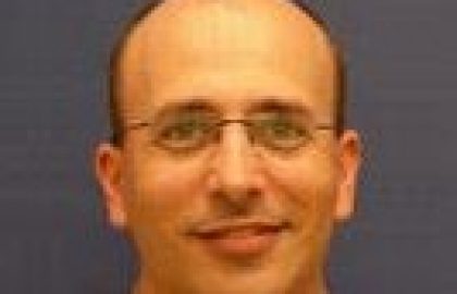 Dr. Yoav Barnea, M.D